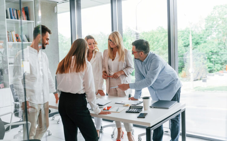  Подарък за екипа не е бонус: как да структурирате здравна придобивка преди празниците чрез продуктите на ЖЗИ